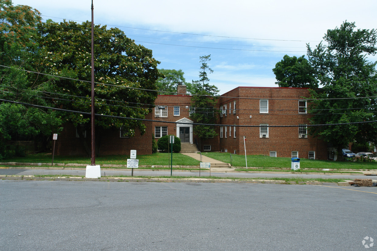 Building Photo - The Franklin