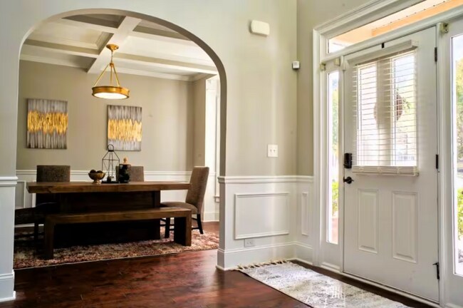 Foto del edificio - 718 Porter Ln