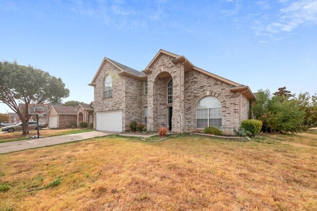 Building Photo - 2447 Ranchview Dr