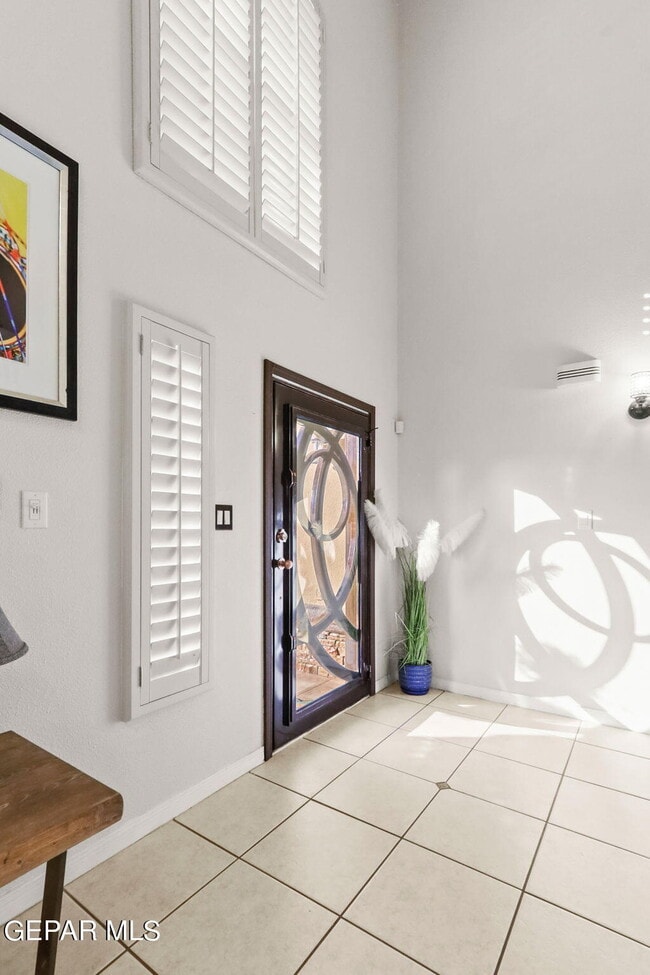 Building Photo - 12728 Tierra Aurora Dr