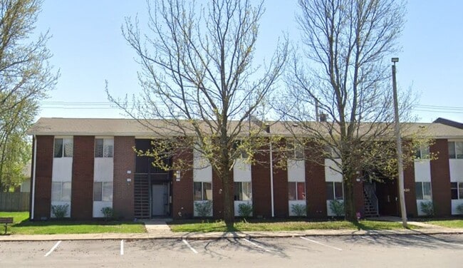 Building Photo - 402 Meadow Dr