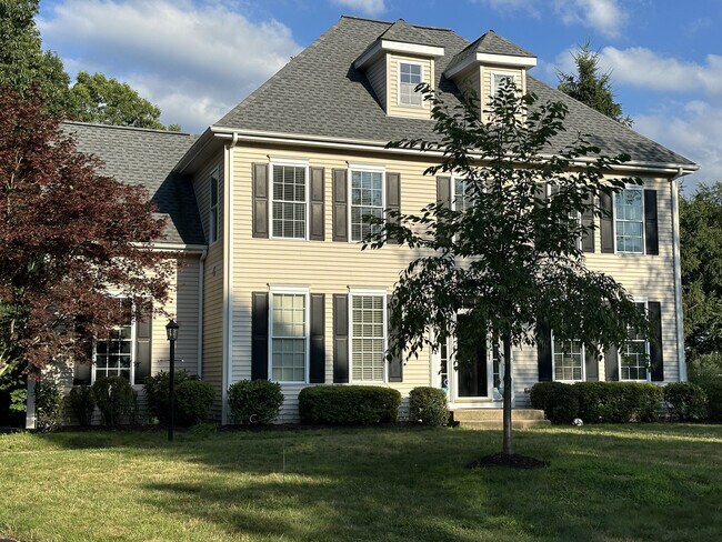 Building Photo - 41 Buckingham Rd