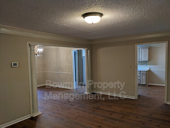 Foto del edificio - 170 Woodhaven Ridge