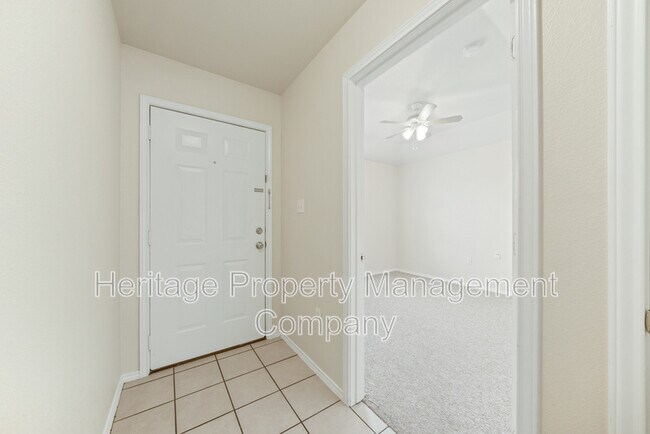 Building Photo - 236 Rosalie Dr