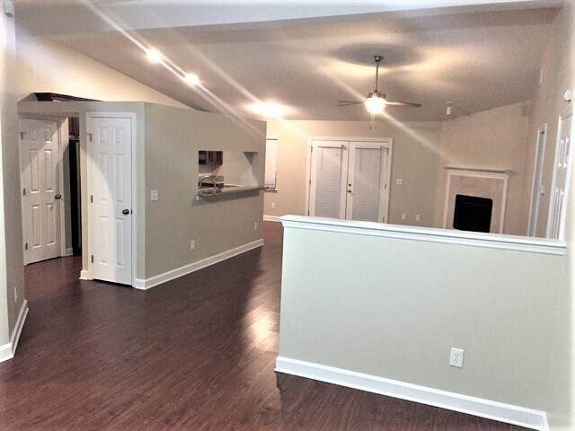 Foto del edificio - 4466 Hunters Haven Ln E