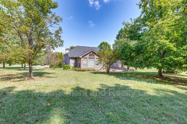 Building Photo - 756 Rolling Fork Dr