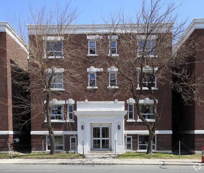 Building Photo - Donlands Apartments