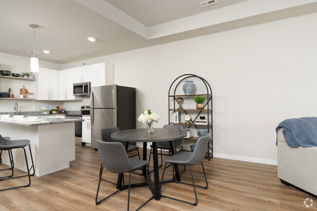 2BR, 2BA - 1,283SF - Dining Room - French District Villas