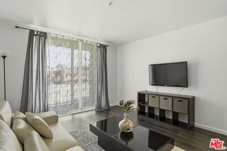 Building Photo - 3740 Santa Rosalia Dr