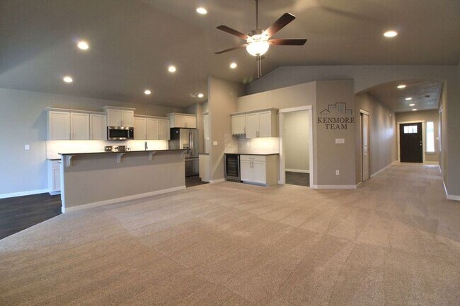 Foto del edificio - 6001 Curlew Ln