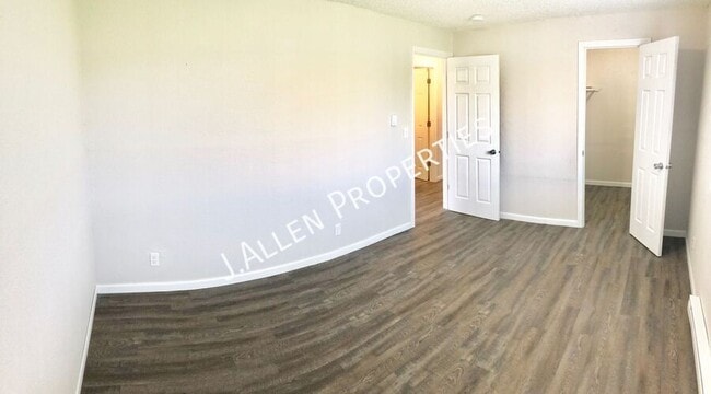 Foto del edificio - 1807 Parker Cir