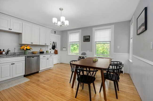 Foto del edificio - 71 New Boston Rd