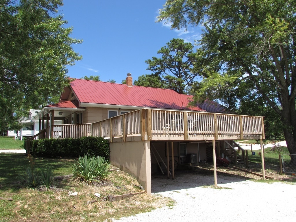 Building Photo - 110 N Walnut St