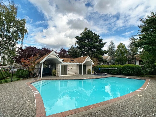 Pool & Spa - Windstone