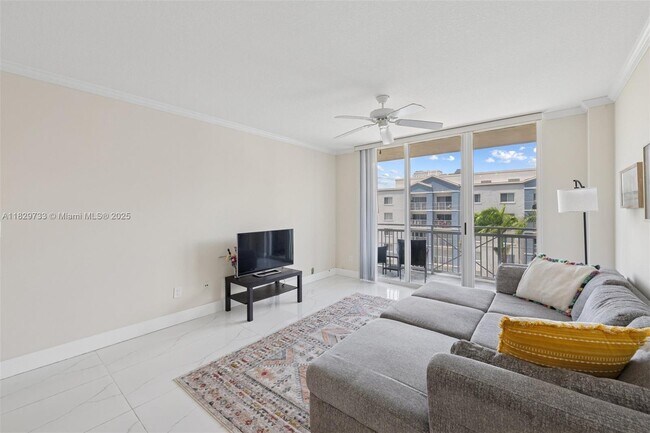 Building Photo - 2665 SW 37th Ave