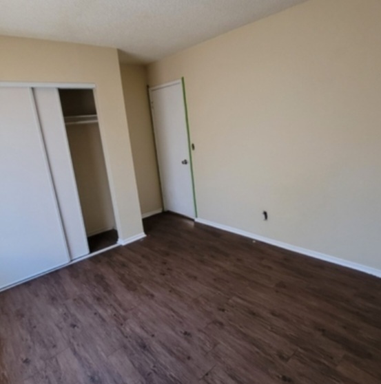 Building Photo - 717 Covington Ln