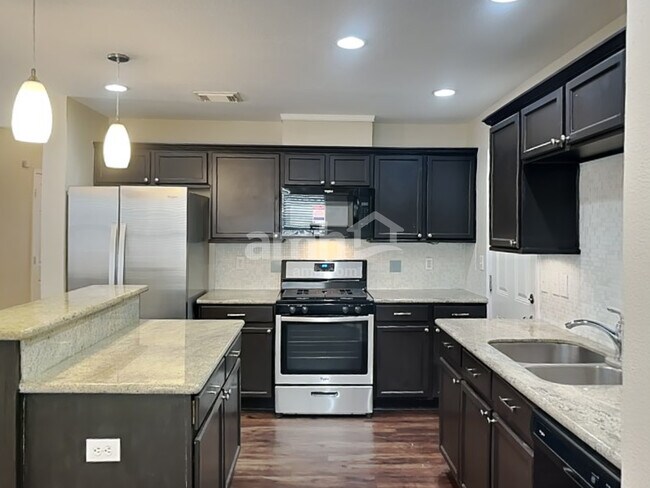 Foto del edificio - 12135 Bradenway Ln