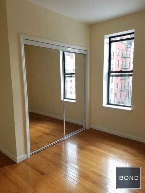Primary Photo - 4500 Broadway