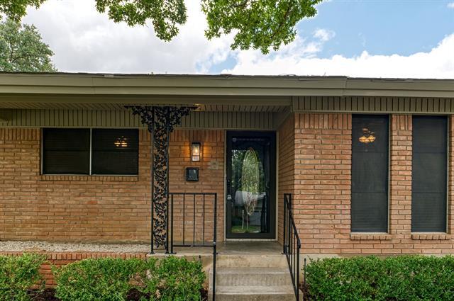 Building Photo - 4609 Biscayne Dr