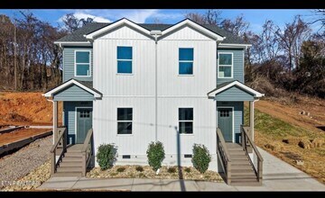 Building Photo - 3429 Garden Dr