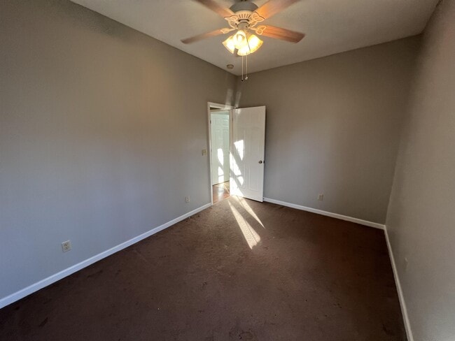 Foto del edificio - 205 Woodland St