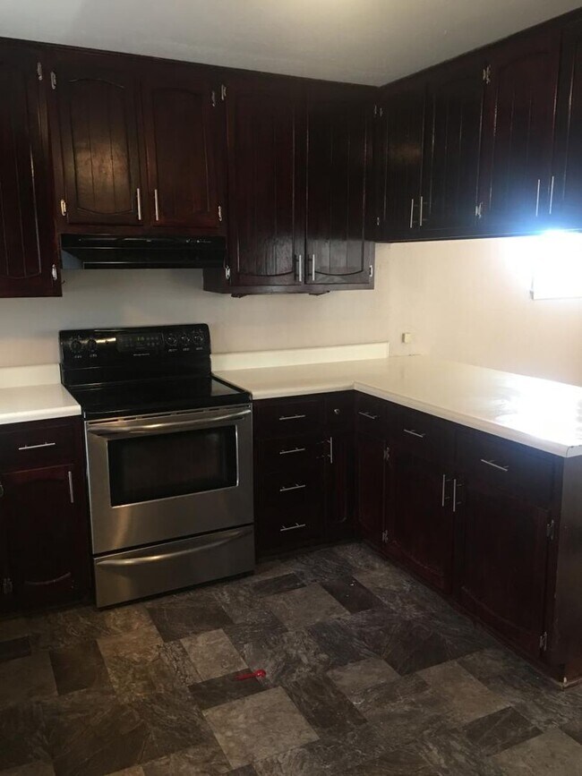 Foto del edificio - $1500 - 2 Bedroom, 1 Bath - Great City Views!