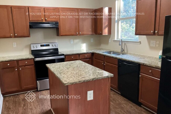 Building Photo - 4905 Medlock Trail Ct SW