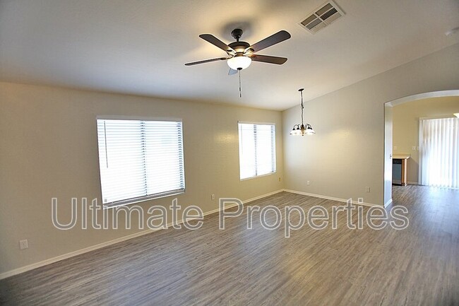 Foto del edificio - 14969 W Caribbean Ln