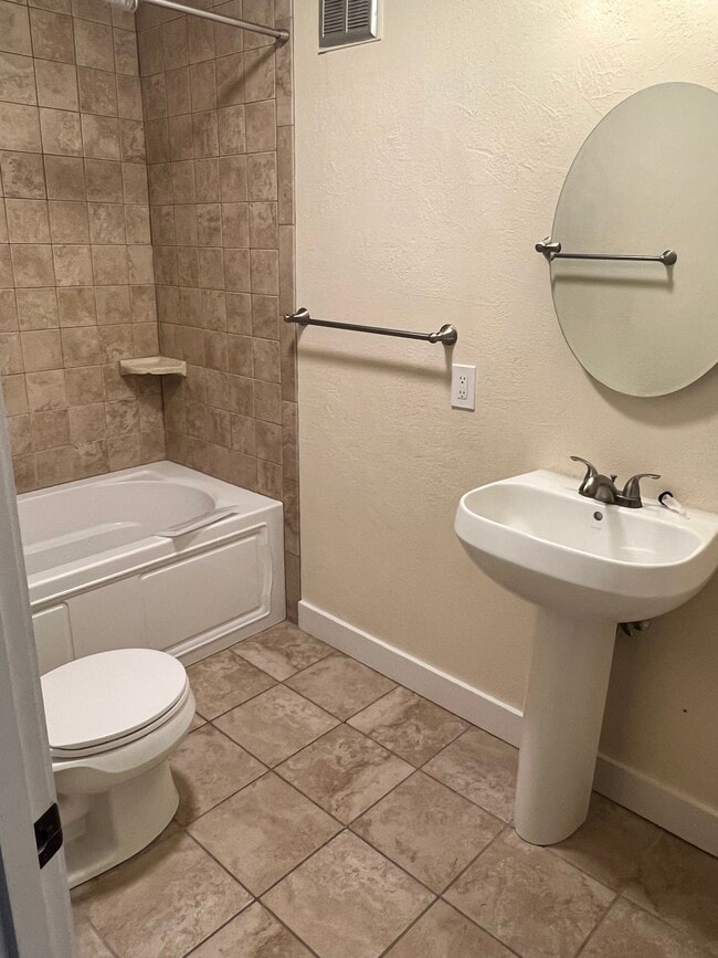 Photo - 9400 SW 3rd Ave House