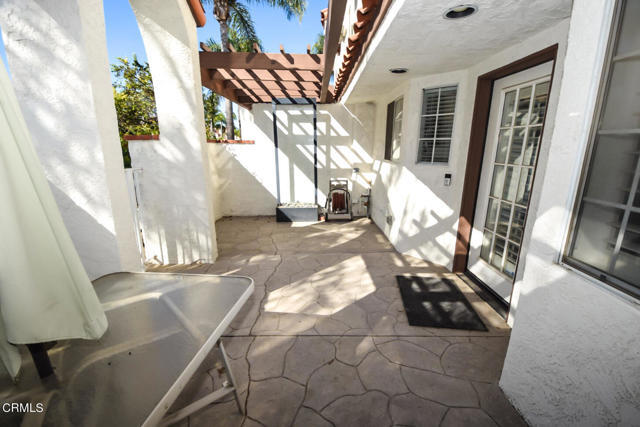 Building Photo - 804 Calle Los Gatos