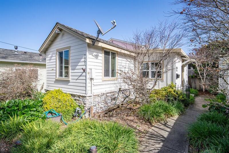 225 18th St, Pacific Grove, CA 93950 House Rental in Pacific Grove