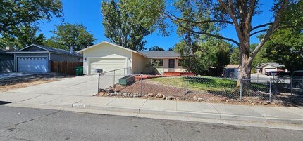 Building Photo - 3015 Gracia Del Dios Dr
