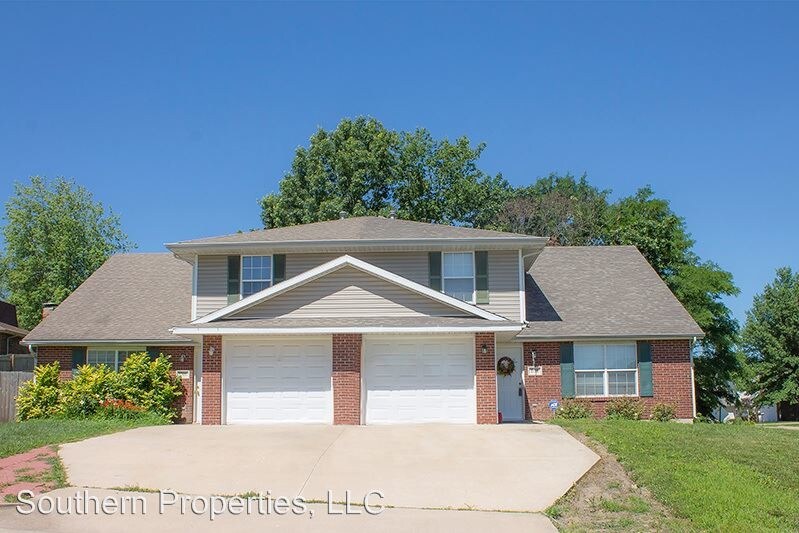 Primary Photo - 1709 Lakewood Dr