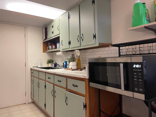 Foto del edificio - 4331 Sadie Ln