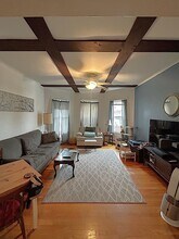 Building Photo - 578 Main St