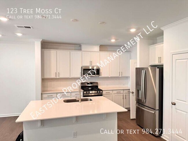 Foto del edificio - 123 Tree Moss Ct