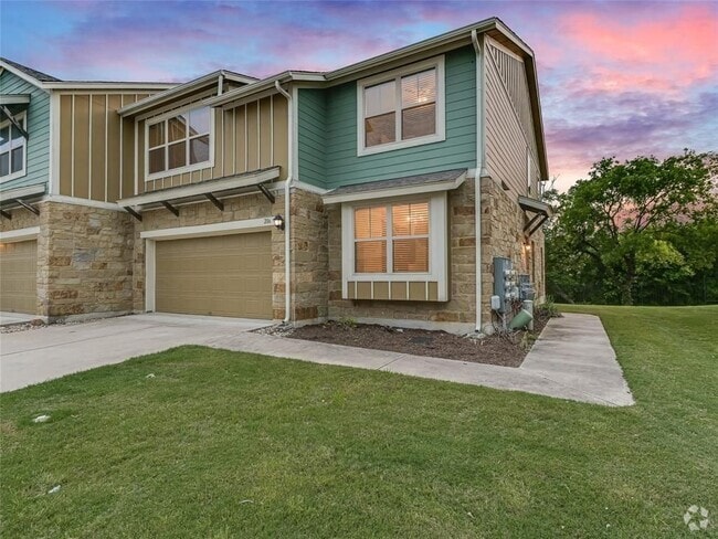 Building Photo - 1620 Bryant Dr
