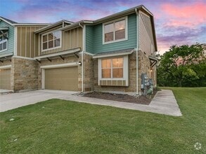 Building Photo - 1620 Bryant Dr