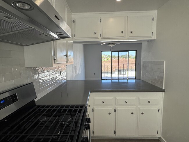 Foto del edificio - 717 Franklin Ln