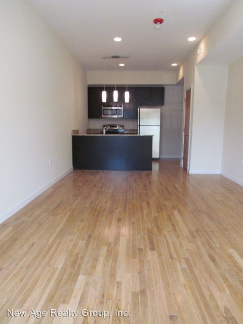 Foto del edificio - 326 N Sloan St