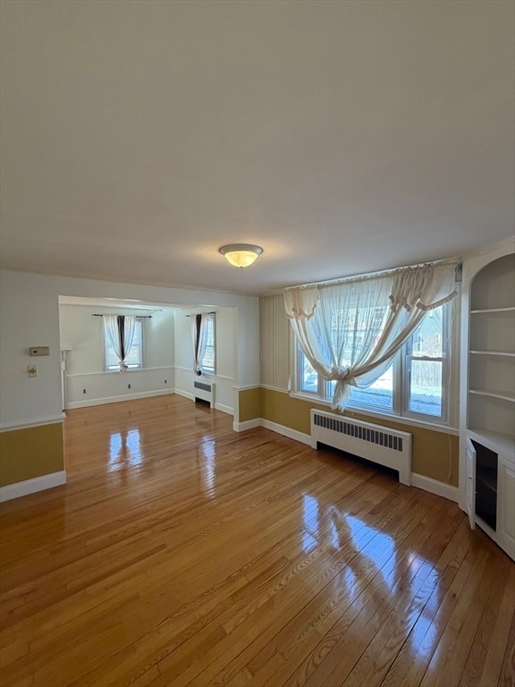 Building Photo - 632 W Roxbury Pkwy