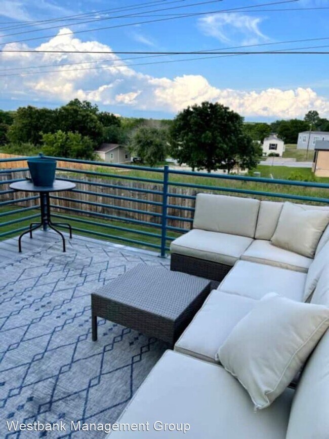 Foto del edificio - 3 br, 2.5 bath House - 6221 Toscana Ave