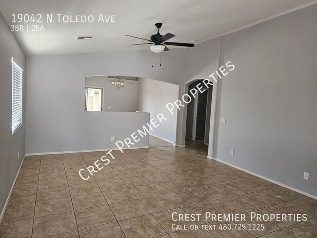 Foto del edificio - 19042 N Toledo Ave