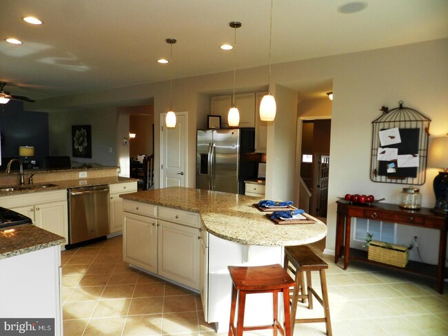 Building Photo - 100 Sawtooth Drive