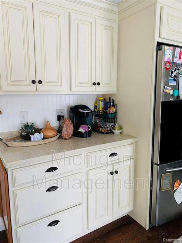 Building Photo - 3155 Delrose St