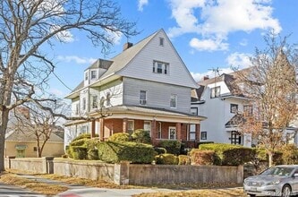 Building Photo - 194 Summit Ave