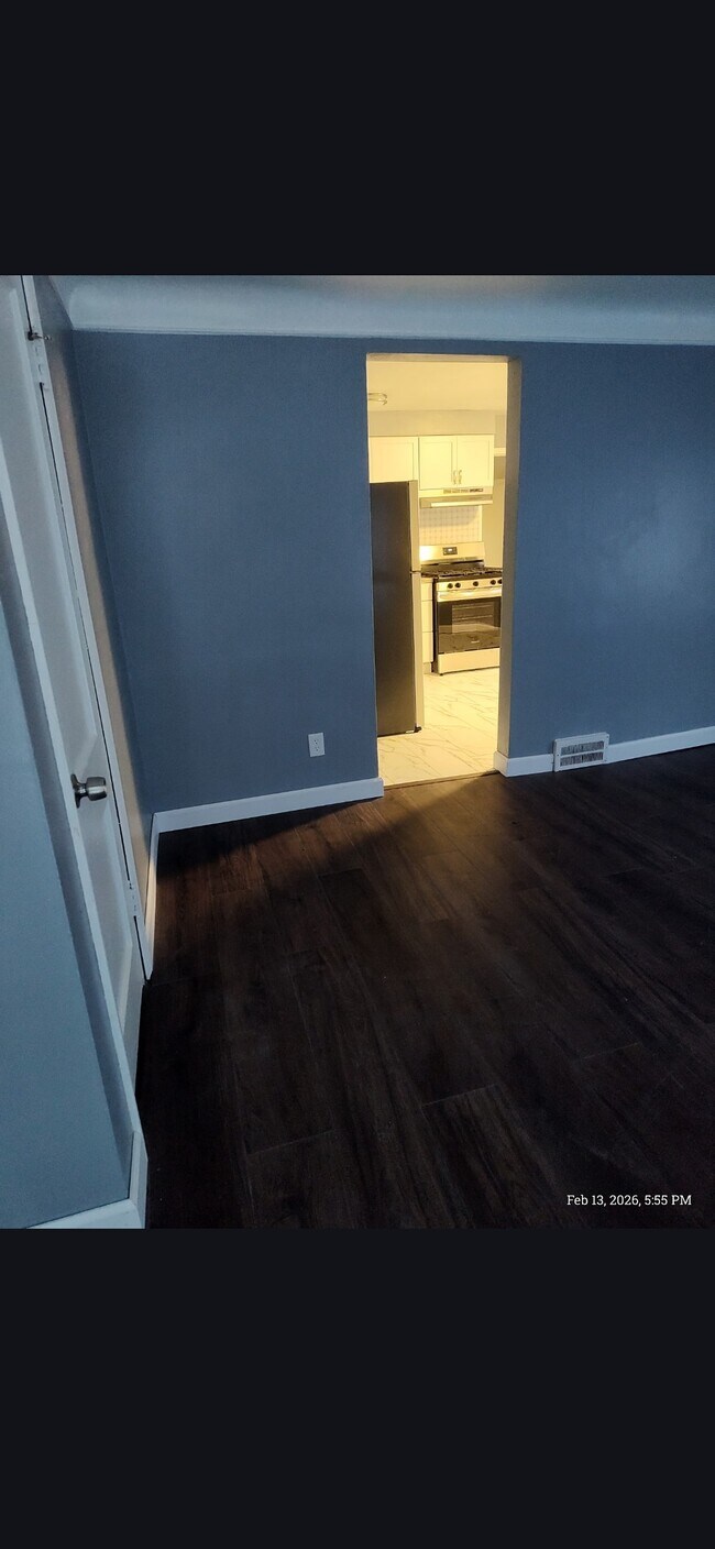 Building Photo - 11052 Chapp Ave