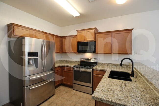 Foto del edificio - 2600 E Springfield Pl