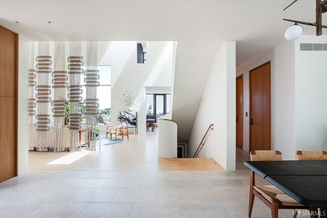 Foto del edificio - 135 Graystone Terrace