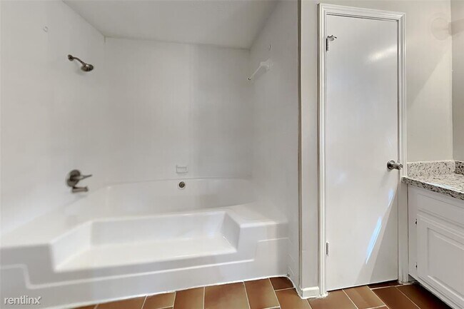 Foto del edificio - 3 br, 2.5 bath House - 4474 W Cypress Vill...